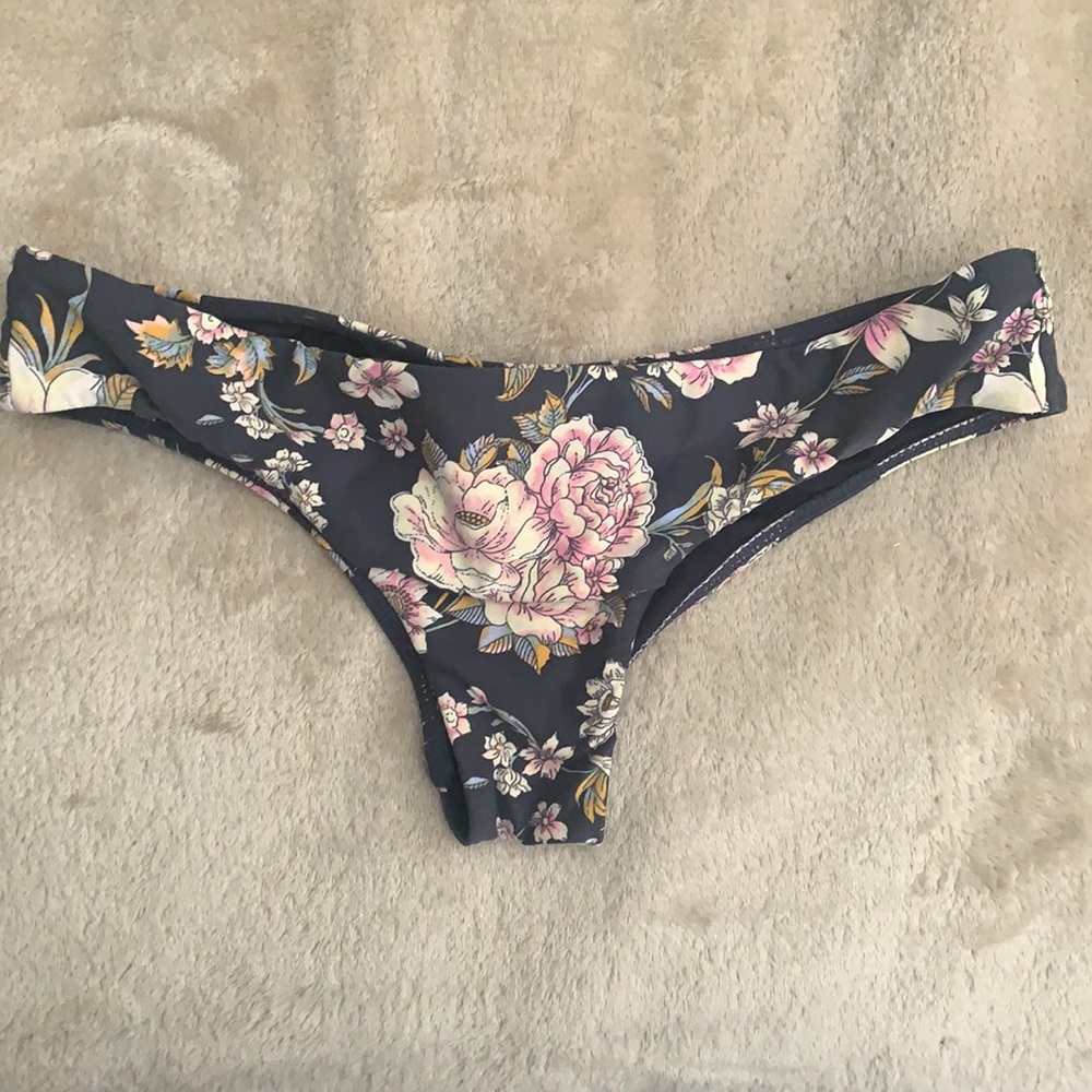 Women billabong bikini bottom